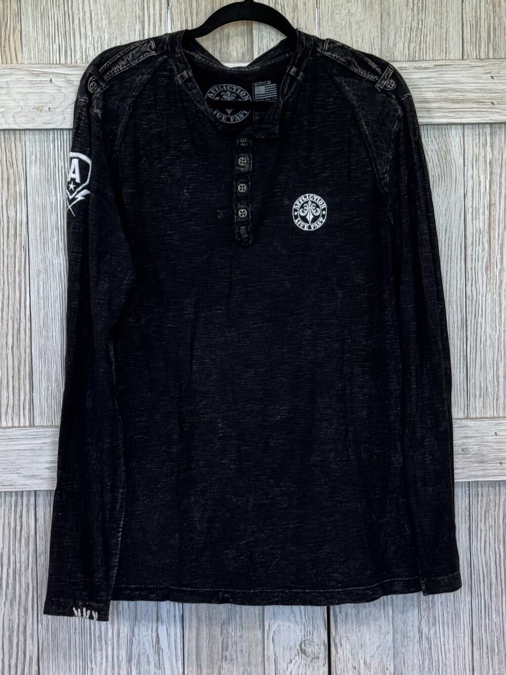 Mens Affliction Long Sleeve Distressed Dark Gray 1/4 Button Shirt Medium Read